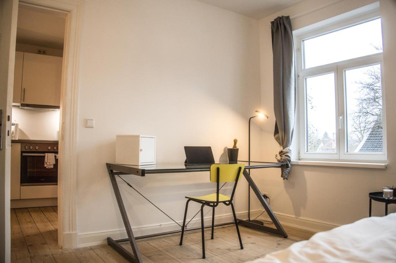 Doppelbett In Heller Lejlighed Hamborg